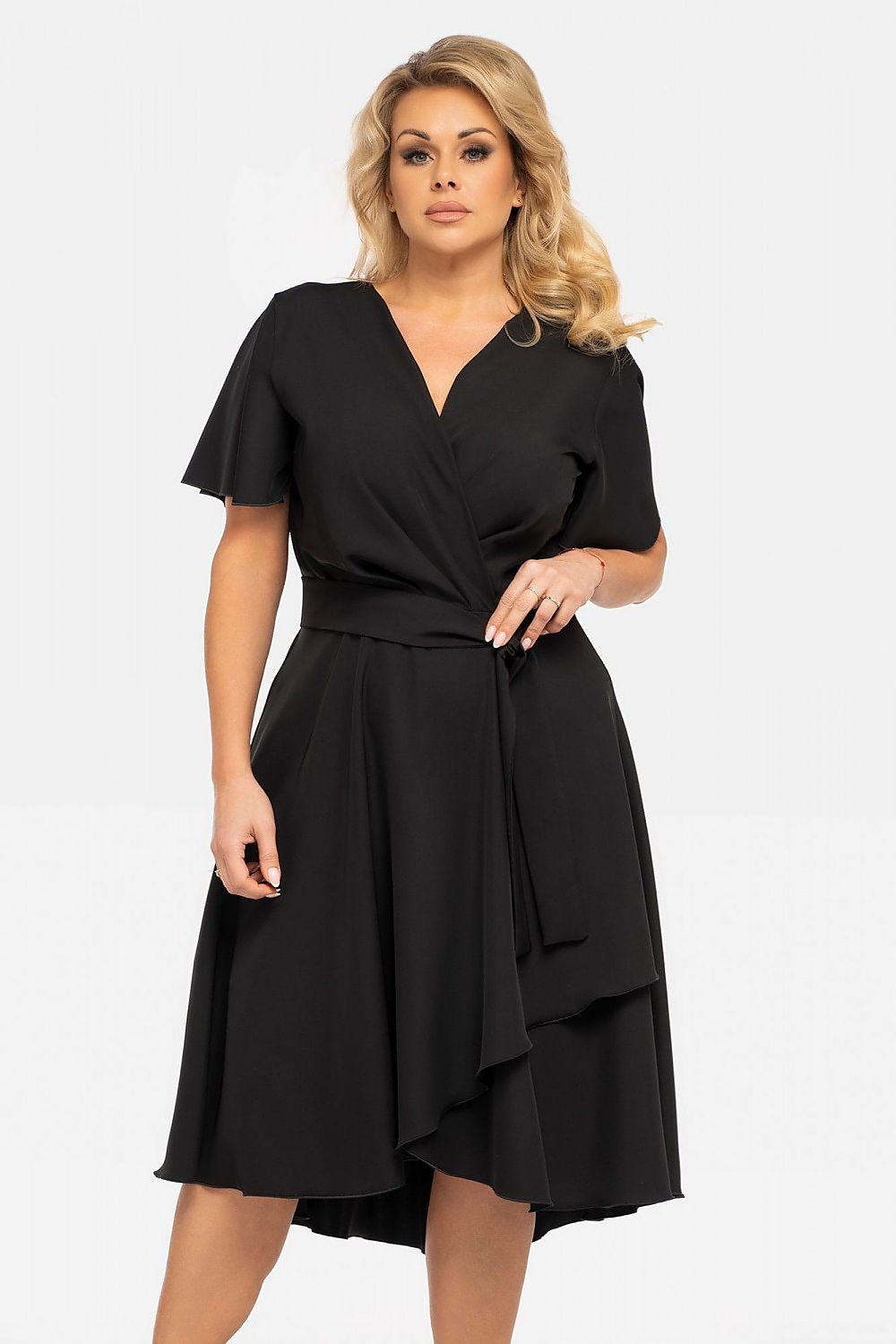 Plus size dress model 190951
